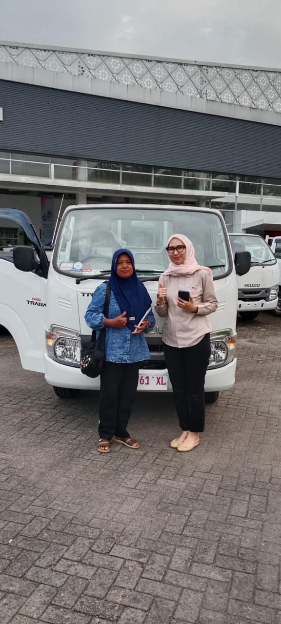 Penyerahan Unit Isuzu Palembang - DELIVERY ISUZU TRAGA PICK UP