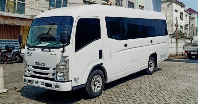 ELF NLR BLX LONG CHASSIS MICROBUS 20 SEAT EURO 4 120 PS